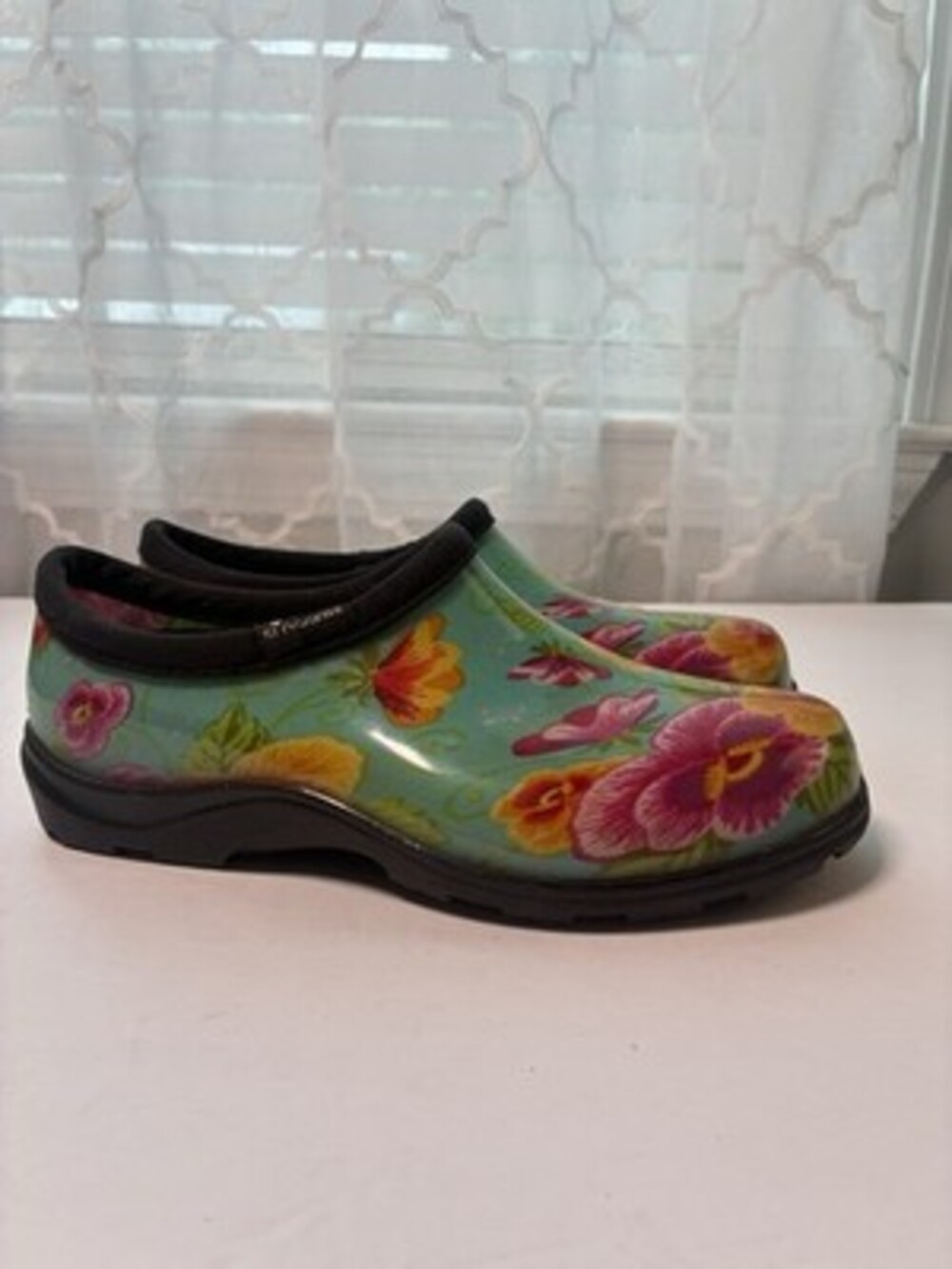Sloggers Women’s Size 6 Waterproof Garden Clogs Turquoise Pansy Floral Shoes